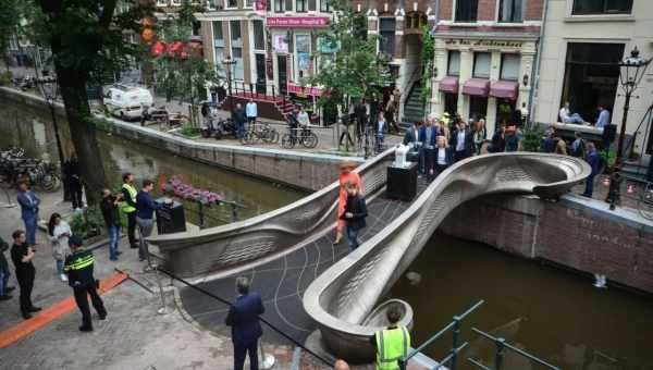 Роболодки тестуватимуть у каналах Амстердама наступного року
