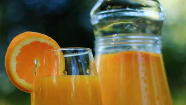 Почему после чистки зубов апельсиновый сок становится горьким